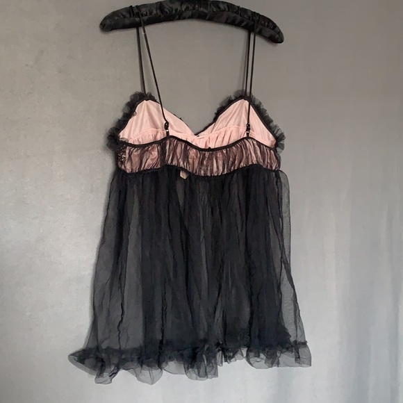 NWOT Gorgeous Victoria secret lingerie piece - Picture 9 of 13